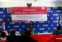Plh Bupati Kudus Sam'ani Intakoris saat memberikan sambutan pada pemberian remisi kepada penghuni Rutan kelas II B (Foto : istimewa)