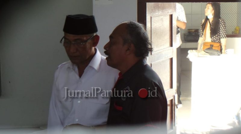 Bupati Kudus Muhammad Tamzil beserta bebarapa Pejabat Di lingkungan Pemkab Kudus di amankan KPK (Foto:Aik)