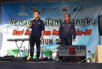 Sekretaris Daerah kabupaten kudus Sam'ani Intakoris didampingi Kepala Dinas Kesehatan Kudus pada acara Senam Germas di halaman Labkesda (Foto:Aik)