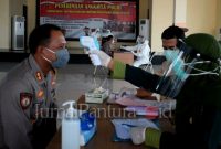 Kapolres Demak AKBP Fidel setelah melakukan rapid test di Pendopo Parama Satwika Mapolres Demak (Foto:J02)