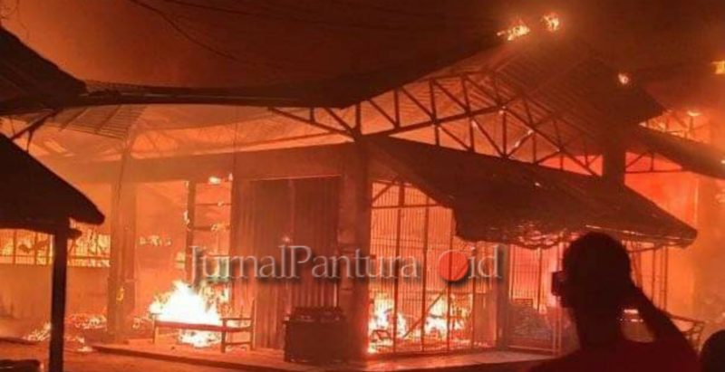 Sekitar pukul 19.00, Sabtu malam, Pasar Porda Juana Terbakar (Foto:Istimewa)