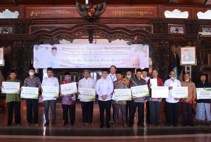 Perwakilan penerima bantuan kesejahteraan dari Pemkab Kudus (Foto:Jurnalpantura.id) 