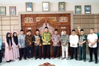 Foto bersama, usai penyerahan mahasiswa asal NTT di IAIN Kudus. (Foto:Istimewa)