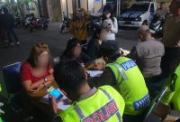 Razia dilokasi cafe dan tempat karaoke di area sawah di Desa Pasuruhan Lor, Kecamatan Jati, Kudus. (Foto:Istimewa)