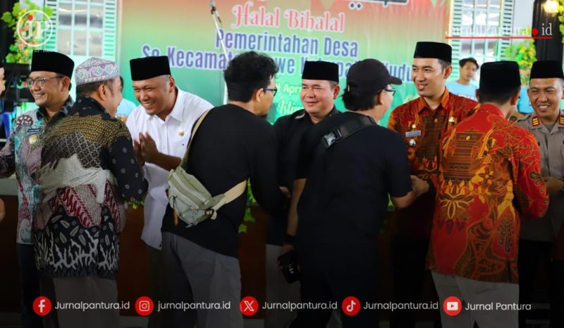 Halal Bihalal bersinergi majukan daerah dilaksanakan di Gedung Serbaguna Desa Kandangmas, Kecamatan Dawe, Kabupaten Kudus pada Rabu (24/4/2024). 