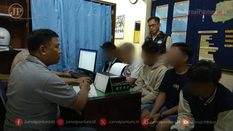 Kelima remaja didata dan untuk diberikan pembinaan (Foto:JP) 