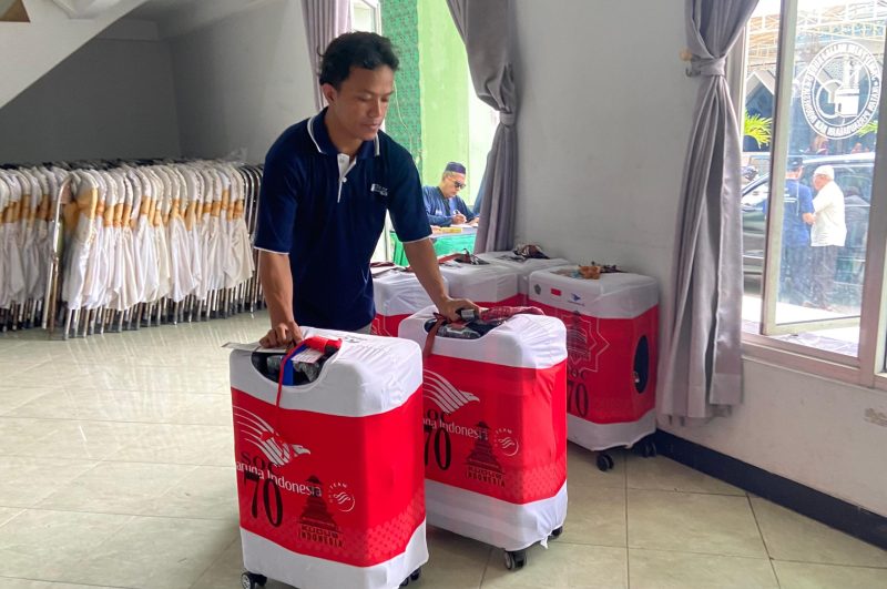 Pengumpulan koper calon jemaah haji asal Kudus di Gedung JHK. (Foto:J05)