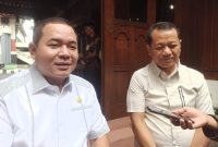 Ketua DPRD Kudus Masan (kiri) dan Bupati terpilih Kudus Sam'ani Intakoris (kanan). (Foto: JP)