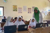 Pembelajaran IT di SDN 2 Bulungcangkring, Kecamatan Jekulo, Kabupaten Kudus. (Foto: J05)