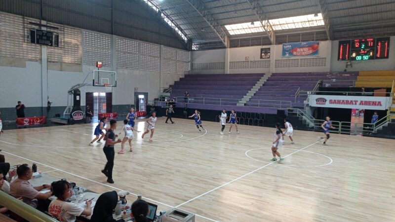 Suasana pertandingan basket BK Porprov 2025 di Gor Sahabat Semarang (Foto:ist)