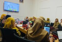DKK Kudus mengadakan bimbingan teknis untuk meningkatkan kompetensi petugas kesehatan dalam menangani kasus gizi. Kegiatan ini digelar di Gedung Persatuan Perawat Nasional Indonesia (PPNI) Kudus pada Senin, 29/9/2025. (Foto: J05)