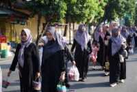 Kirab golok-golok mentok di Desa Demaan, Kecamatan Kota, Kabupaten Kudus. (Foto: JP)