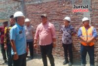 Komisi D Dewan Perwakilan Rakyat Daerah (DPRD) Kabupaten Kudus melakukan inspeksi mendadak (sidak) ke lokasi pembangunan Puskesmas Pembantu (Pustu) Colo, Kecamatan Dawe, pada Selasa, 14/10/2025. (Foto:JP)