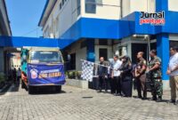 Pelepasan truk bermuatan rokok ilegal untuk dimusnahkan di TPA Tanjungrejo Kudus (Foto:JP)