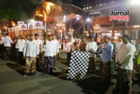 Tradisi Laku Banyu Penguripan kembali digelar dalam rangka peringatan Ta’sis Menara Kudus ke-491, Sabtu, 3/1/2026 malam. (Foto: J02) 