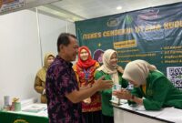 Bupati Kudus, Sam'ani Intakoris membuka expo perguruan tinggi ke-XI di Gedung JHK. (Foto: J05)