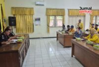 Suasana rapat internal DPD Partai Golkar Kudus berlangsung panas saat pengurus PK menyampaikan kekecewaan atas penunjukan Plt Ketua (Foto: JP)