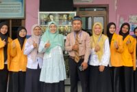 Mahasiswa Prodi S1 Pendidikan Guru Sekolah Dasar (PGSD) Universitas Muhammadiyah Kudus (UMKU) mengikuti program Pengenalan Lapangan Persekolahan (PLP) di sejumlah sekolah dasar di wilayah Kabupaten Kudus. (Foto: JP)