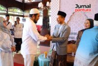 Bupati dan Wakil Bupati membuka Open House di Pendapa Kabupaten Kudus bagi warga Kudus (Foto:JP)
