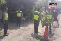 Unit Gakkum Satlantas Polres Kudus olah tkp kecelakaan pasutri di Jl Kudus Pati (Foto:JP)