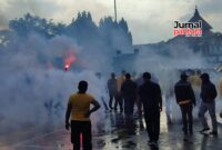 Suasana simulasi penanganan konflik di Alun-alun Simpang Tujuh Kudus (Foto:JP)