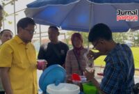 Andhika Satya Wasistho menyambangi pedagang kaki lima (PKL) di Kudus untuk menyerap aspirasi sekaligus mendengar langsung keluhan terkait dugaan kasus yang tengah menjadi perhatian. (Foto: JP)