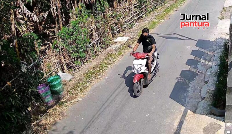 Pencurian motor Beat di Loram terekam CCTV (Foto:JP)