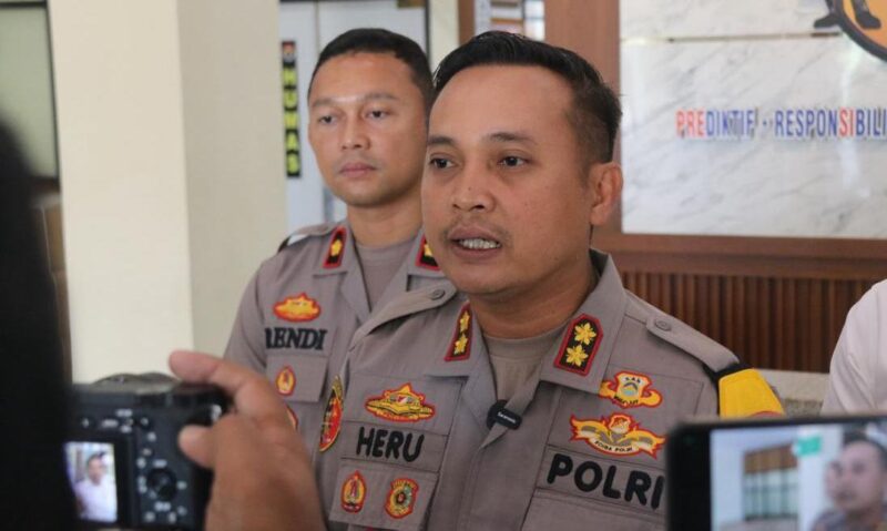 Kapolres Kudus AKBP Heru Dwi Purnomo bersama Wakapolres Kompol Rendi Johan (Foto:Istimewa)
