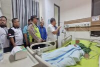 Sam’ani Intakoris mendatangi RSUD dr. Loekmono Hadi Kudus untuk menjenguk siswa SMK korban pembacokan yang tengah dirawat intensif, Sabtu (9/5/2026). (Foto: JP)