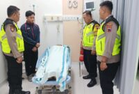 Seorang pelajar dilampirkan meninggal dunia saat Jogging pagi di Alun-alun Simpang Tujuh Kudus. (Foto: JP) 