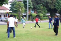 Halaman Pendapa Kabupaten Kudus disulap menjadi lapangan mini soccer sebagai bagian dari memeriahkan Pesta Piala Dunia. (Foto: Istimewa) 