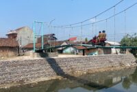 Jembatan Santri di Kelurahan Sunggingan, Kecamatan Kota, Kabupaten Kudus. (Foto: J05) 