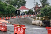 Jalan menuju Makam Sunan Muria yang longsor (Foto:JP)