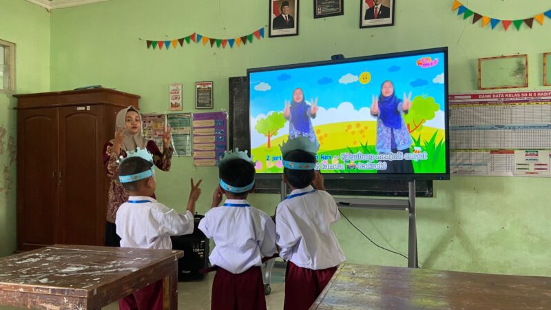 Kegiatan MPLS di SD 5 Hadipolo, Kecamatan Jekulo, Kabupaten Kudus. (Foto: J05) 
