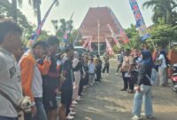 Persiapan berangkat menuju Kejurnas di depan gedung DPRD Kudus. (Foto: JP)