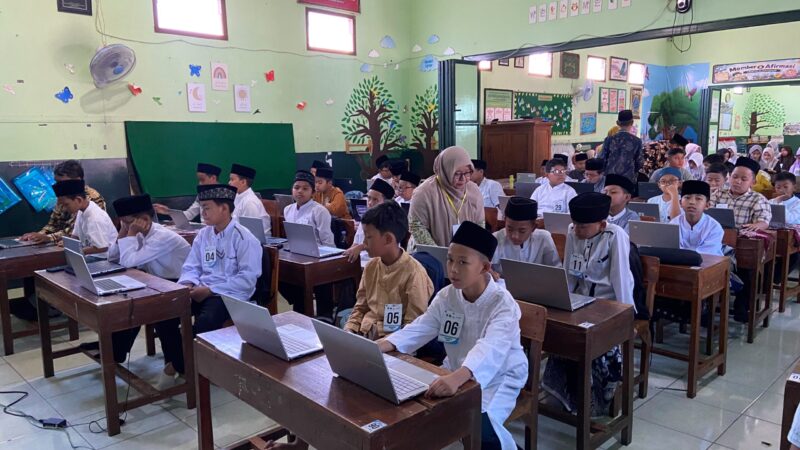 Lomba MAPSI SD tingkat Kecamatan Kota Kudus yang digelar di SD Unggulan Muslimat NU Kudus. (Foto: J05) 