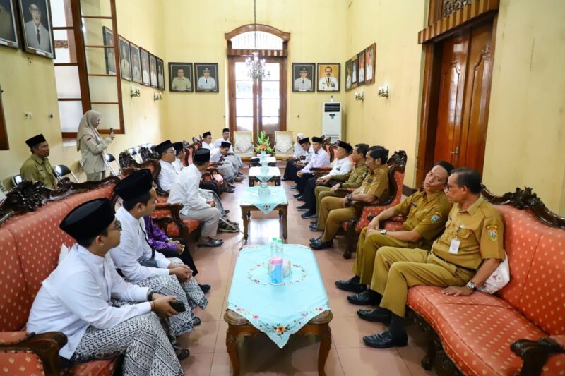 Pelepasan kafilah Kudus untuk mengikuti MTQ Nasional di Semarang. (Foto: Istimewa) 