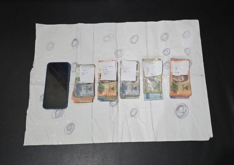 Barang bukti judi dadu di Pos Kamling (Foto:Istimewa)