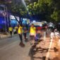 Kapolsek dan Piket Polsek Kudus mengamankan lokasi kebakaran (Foto:JP)
