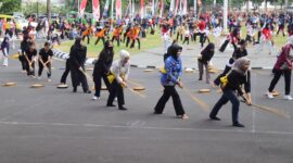 Proses latihan tari Lajur Caping Kalo untuk persiapan MURI dalam rangka Hari Jadi Kota Kudus ke-477. (Foto: Istimewa) 