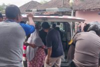 Suasana lokasi kejadian setelah seorang pria berusia 72 tahun meninggal mendadak saat berada di bengkel sepeda Desa Karangmalang, Gebog, Kudus. Foto: ist