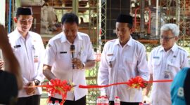 Peresmian kandang ayam petelur di kawasan Dugoh Sintru, Desa Kandangmas, Kecamatan Dawe, Kabupaten Kudus, Rabu (16/9/2026). Usaha budidaya ayam petelur tersebut dikembangkan melalui program ketahanan pangan dengan anggaran Dana Desa sebesar Rp250 juta. Foto: JP