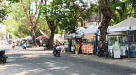 PKL depan Museum Kretek, Foto: JP
