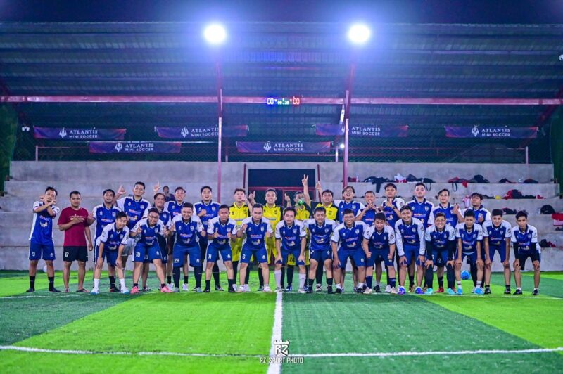 Sang Surya FC bersama Lazismu Kudus menggelar Charity Match – Kick for Humanity di Lapangan Bacin, Kudus, Sabtu (19/9/2026). Foto: JP