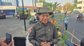 Bupati Kudus Sam’ani Intakoris