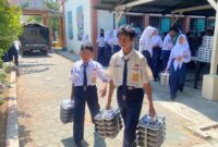 Ilustrasi. Pendistribusian Makan Bergizi Gratis (MBG) di sekolah. (Foto: J05) 