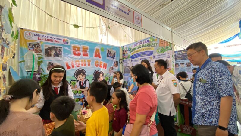 Masehi Annual Fair yang diselenggarakan di kompleks Sekolah Masehi Kudus, Rabu, 7/10/2026. (Foto: J05/A01) 