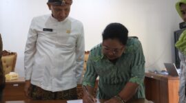 Ekraf Kudus menerima dana hibah Rp 25 juta untuk pengembangan usaha. (Foto: Istimewa
) 