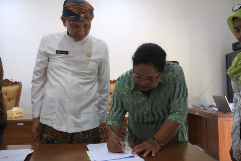 Ekraf Kudus menerima dana hibah Rp 25 juta untuk pengembangan usaha. (Foto: Istimewa
) 