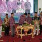 Universitas Muhammadiyah Kudus (UMKU) merayakan milad ke-28 pada Senin, 12 Oktober 2026. Bertempat di gedung Crystal Building UMKU, momentum hari jadi ini dirayakan dengan sederhana bersama seluruh pegawai melalui kegiatan 